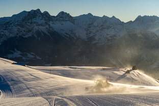 winter_piste_prep
